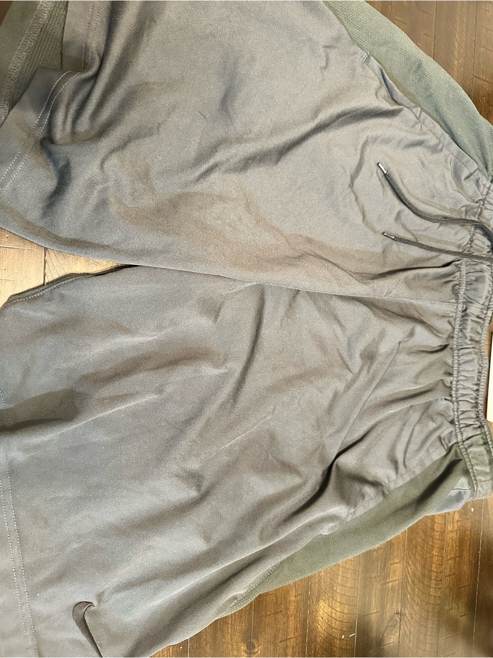 Nike Men's Olive Green and Gray Elastic Waist Joggers